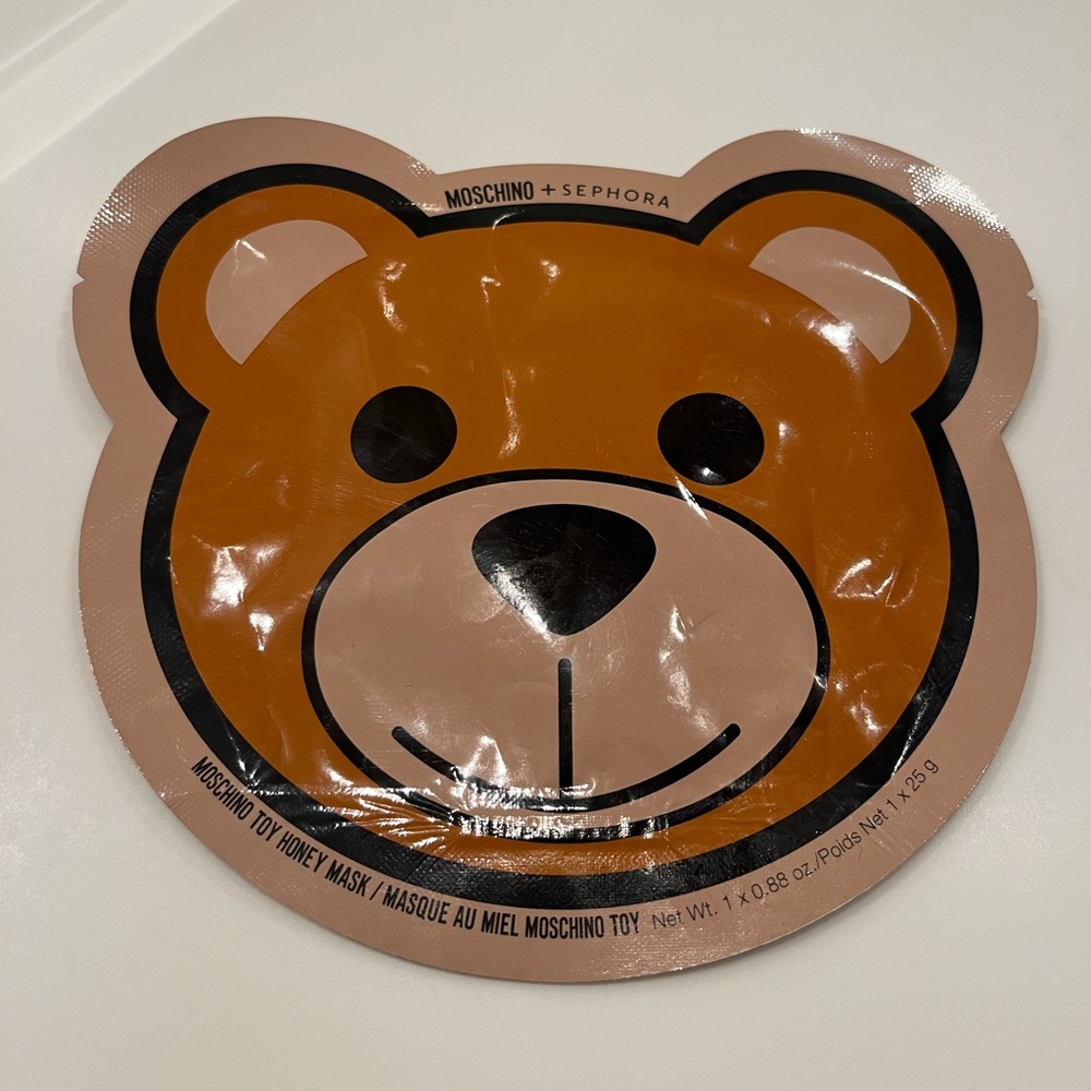 MOSCHINO x SEPHORA toy honey mask.